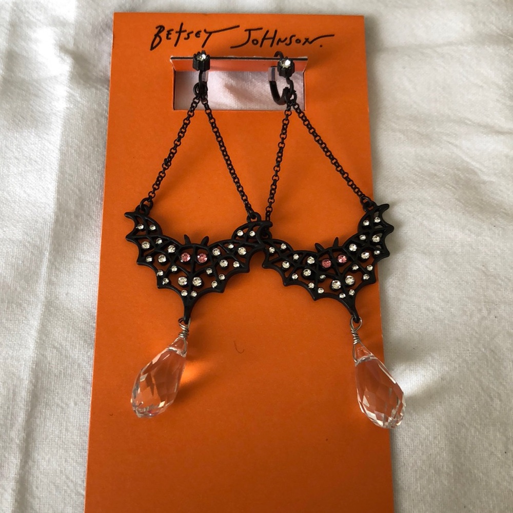 Betsey Johnson Hematite Tone Bat Chandelier Drop Earrings Crystal Accents NWT